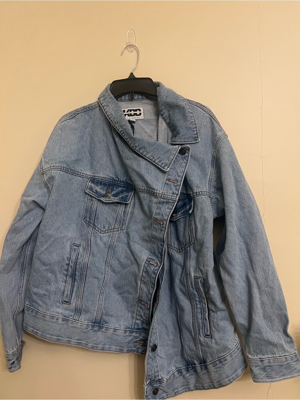 Classic Light Blue Denim Trucker Jacket - Women